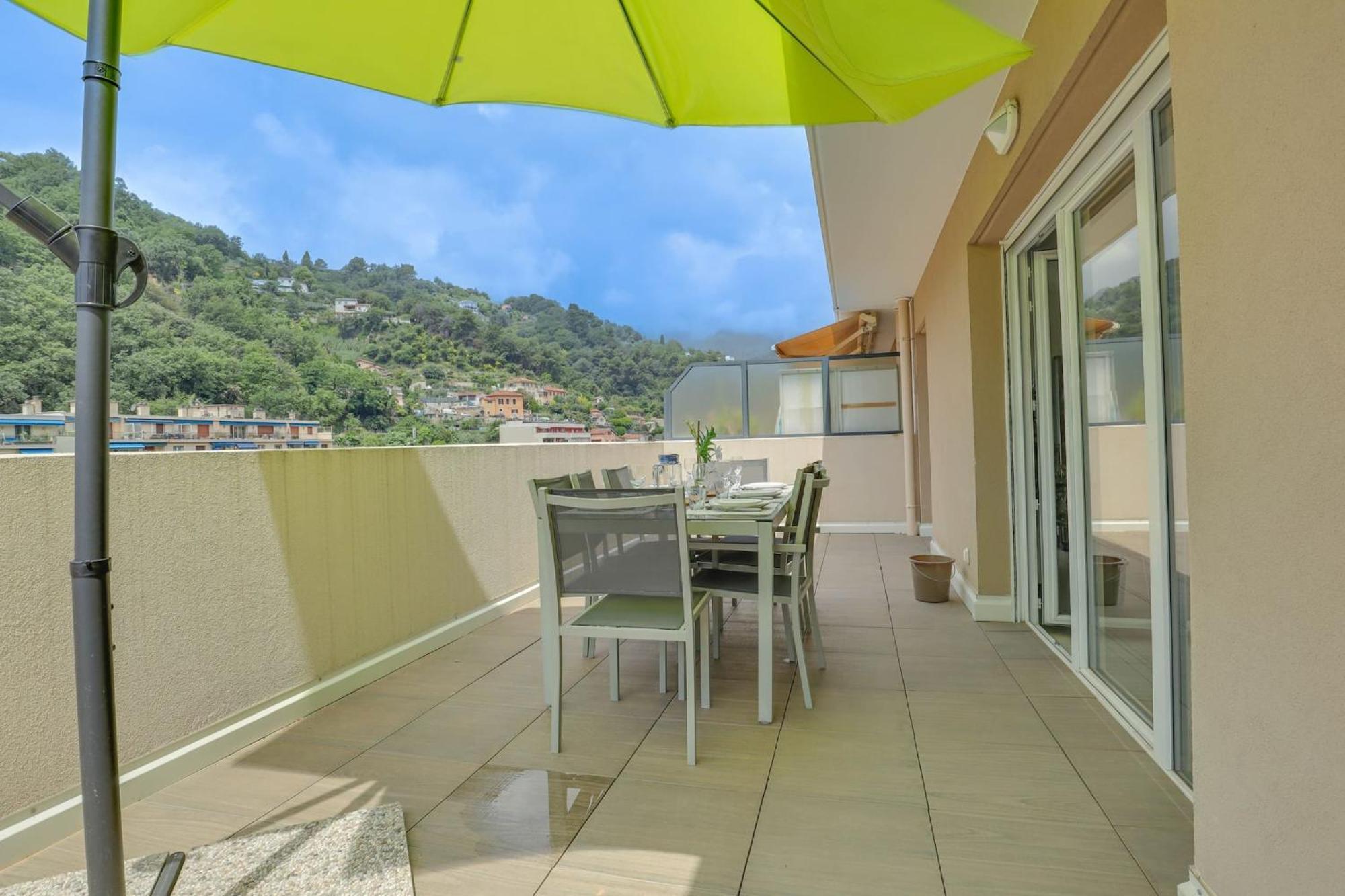 Spacieux Rooftop Parking, Terrasse Ensoleillee Menton Exterior foto